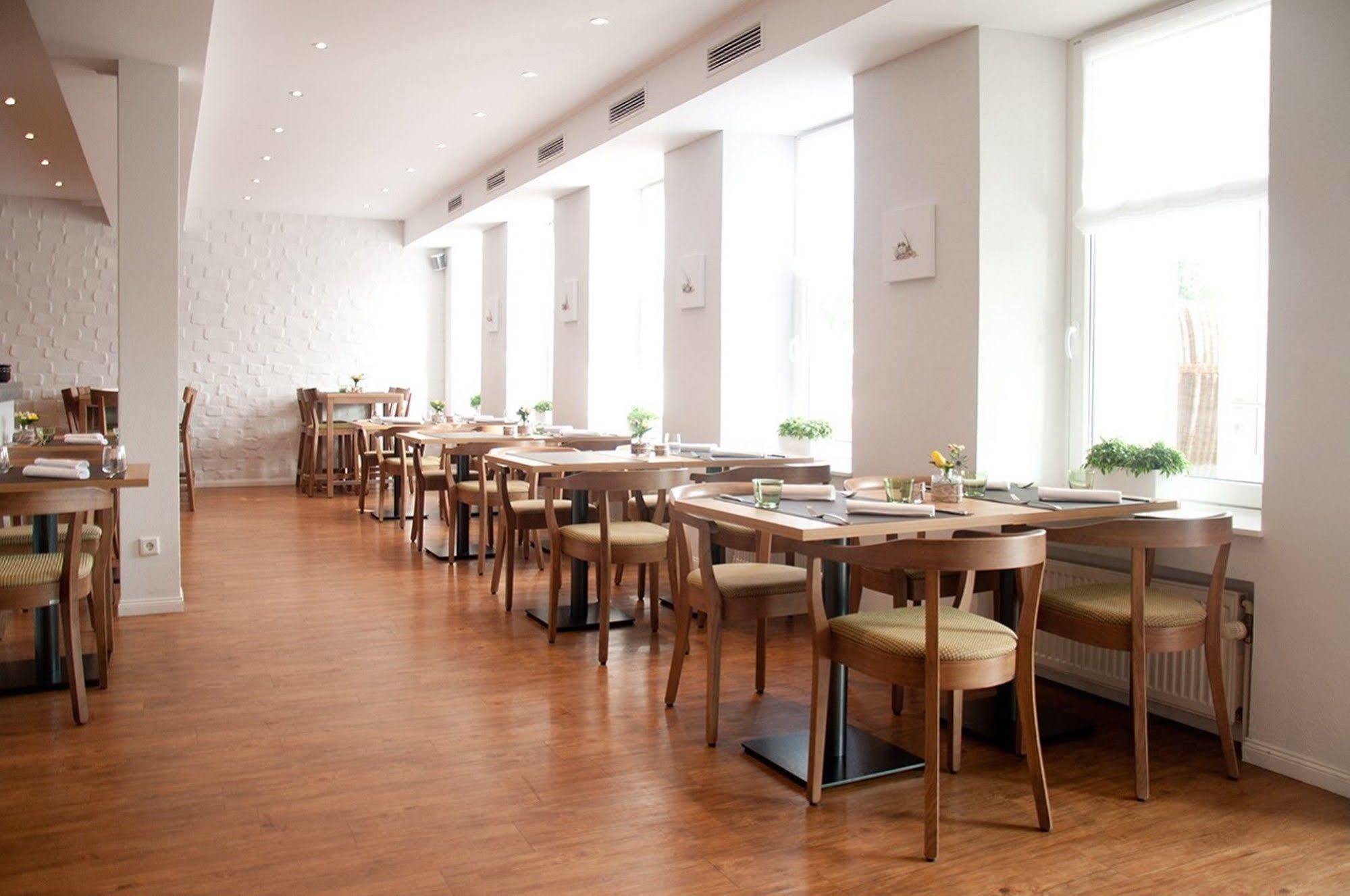 Angler Hof Hotel Süderbrarup Buitenkant foto